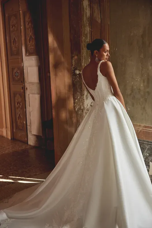 Justin Alexander Style #88440 #7 backface vertical cropped picture