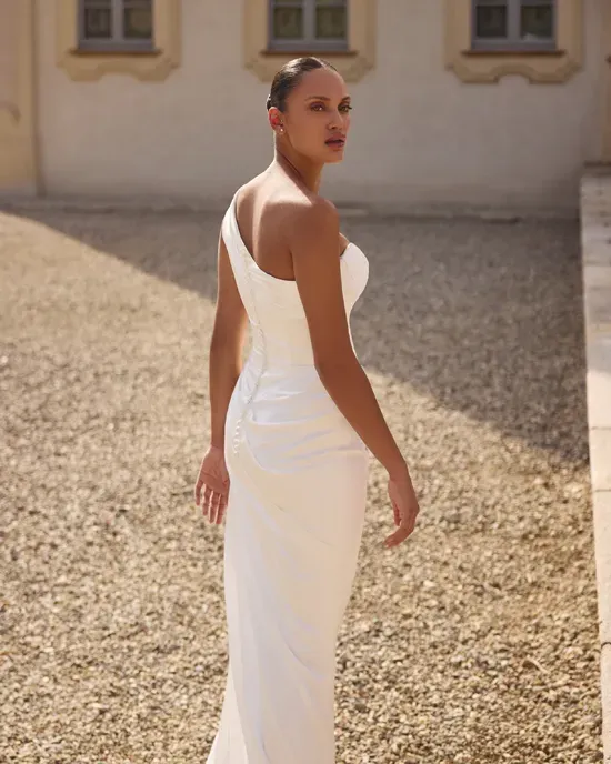 Justin Alexander Style #88445 #10 backface vertical cropped picture