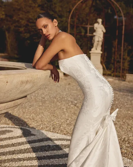 Justin Alexander Style #88454DT #4 backface vertical cropped picture