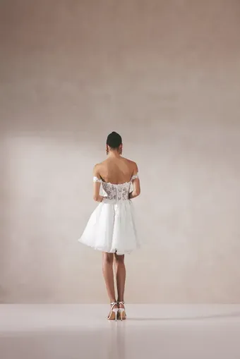 Adore by Justin Alexander #11389 #1 default backface vertical thumbnail