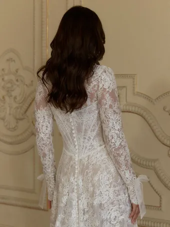 Jeune Bridal Baia #5 vertical thumbnail