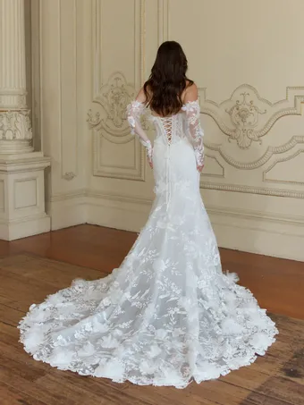Jeune Bridal Sorelle #6 vertical thumbnail