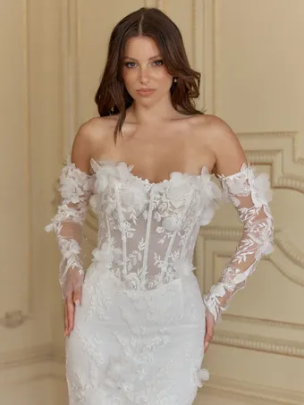 Jeune Bridal Sorelle #3 vertical thumbnail