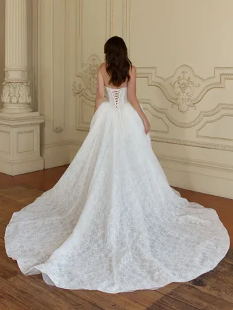 Jeune Bridal Vivonne #3 vertical thumbnail
