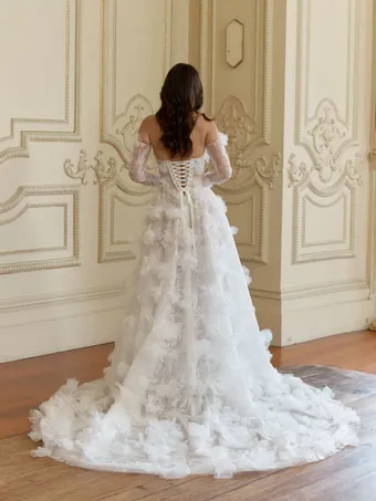 Jeune Bridal Careli #6 vertical thumbnail