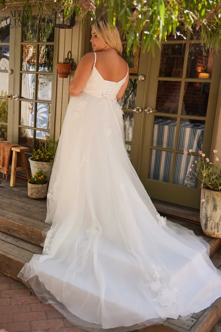 Abby Curvy Style #1108C Backface Thumbnail Image