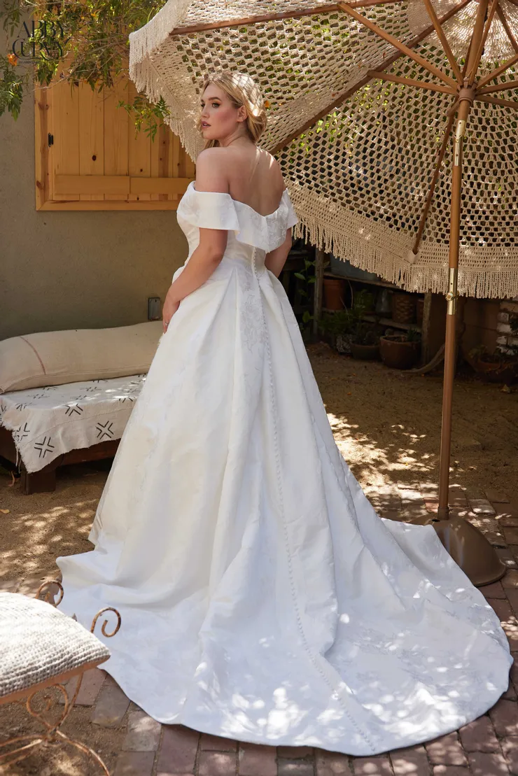Abby Curvy Style #92026Z Backface Thumbnail Image