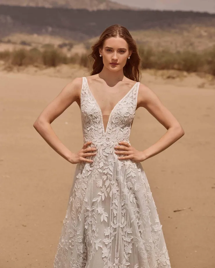 La Perle by Calla Blanche | Bowties Bridal - Echo LP2547 LP