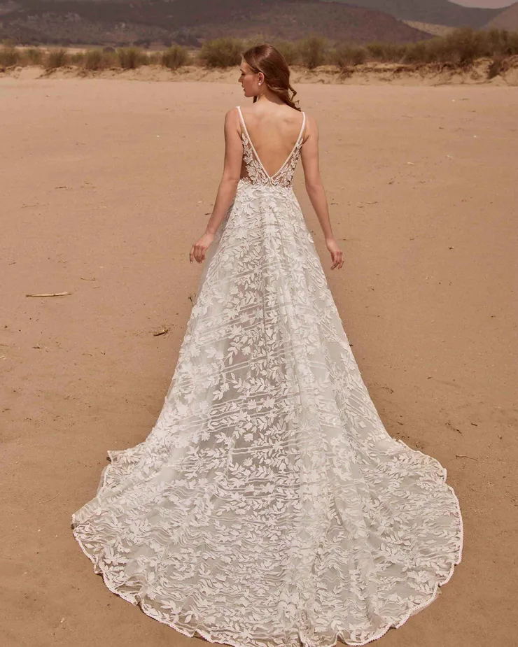 La Perle by Calla Blanche | Bowties Bridal - Echo LP2547 LP