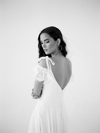 Wilderly Bride F107