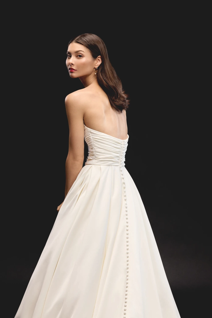 Justin Alexander Signature Style #Chandra #3 backface vertical cropped picture