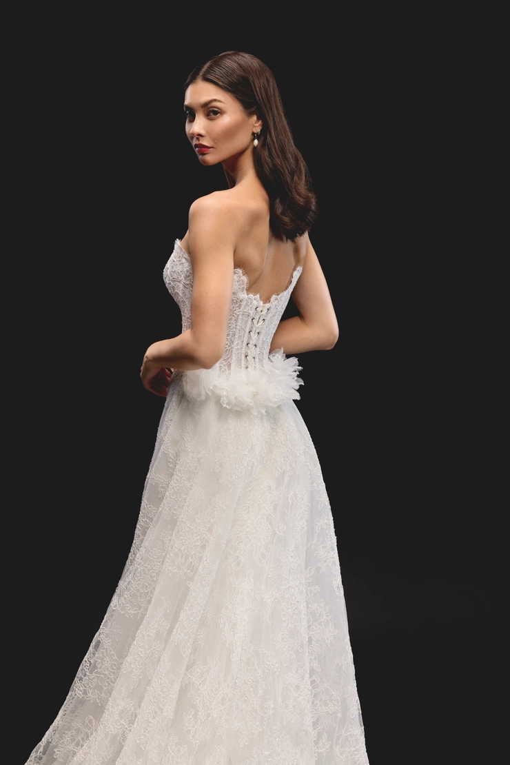 Justin Alexander Signature Style #Zorya Train #3 backface vertical cropped picture