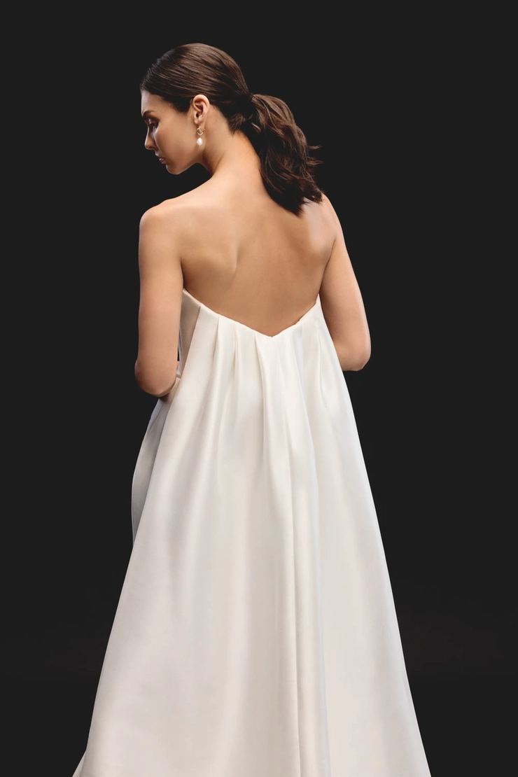 Justin Alexander Signature Style #Yue Watteau #3 backface vertical cropped picture