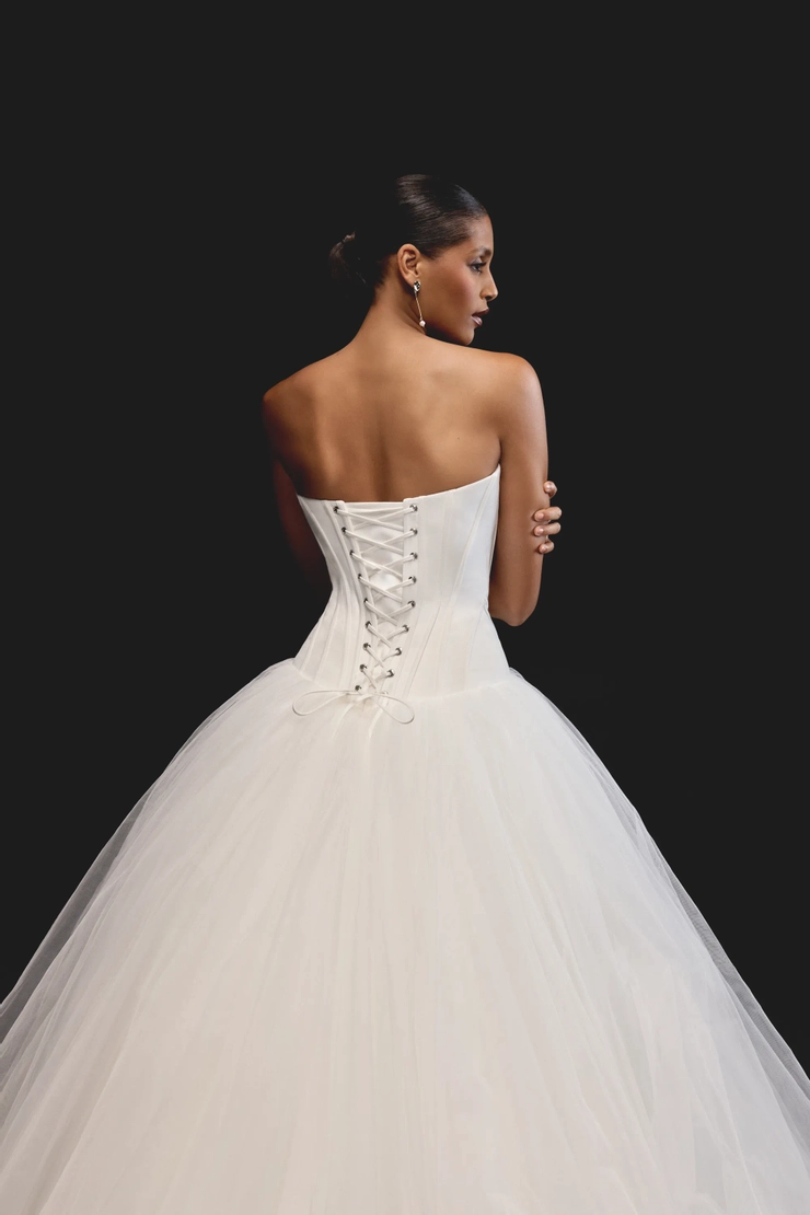 Justin Alexander Signature Style #Rhiannon #5 backface vertical cropped picture