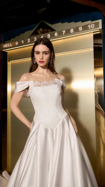 GALA - Galia Lahav Style #Chicago #3 frontface vertical cropped thumbnail