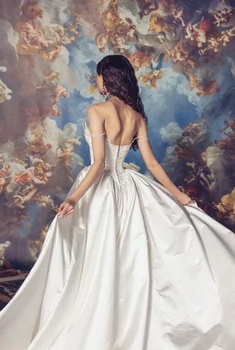 Kim Kassas Style #Anastasia #2 backface vertical cropped thumbnail