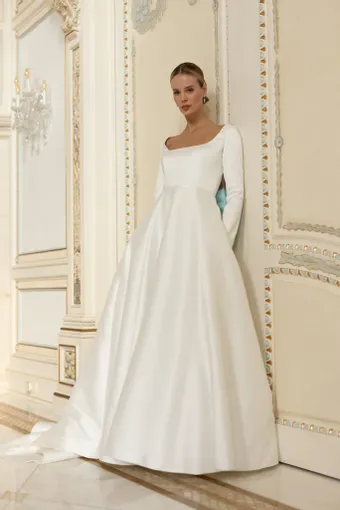 Verdin Bridal Blanche Style #Begonia #1 frontface vertical thumbnail