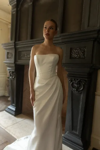 Verdin Bridal Blanche Style #Pansy #5 frontface vertical cropped thumbnail