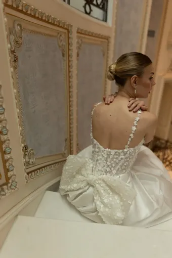 Verdin Bridal Blanche Style #Snow Drop #6 backface vertical cropped thumbnail