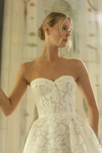 Verdin Bridal Couture Style #Adeline #7 frontface vertical cropped thumbnail