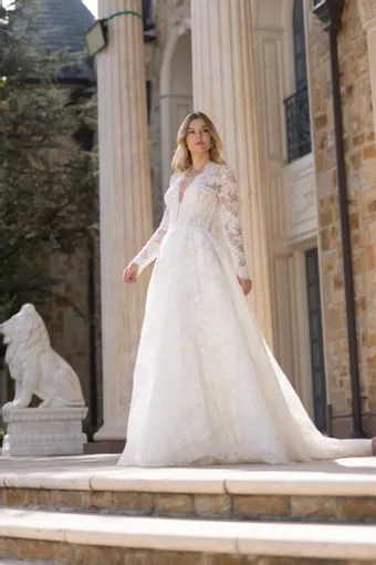 Verdin Bridal Couture Style #Amelie #2 frontface vertical thumbnail