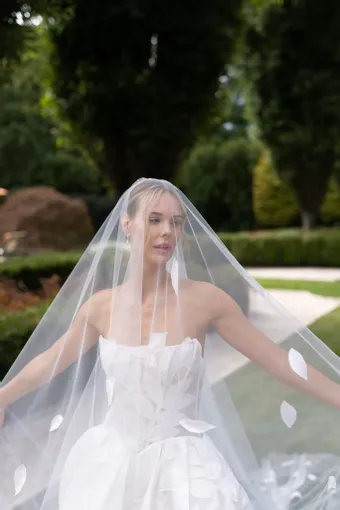 Verdin Bridal Couture Style #Estela #8 frontface vertical cropped thumbnail