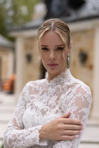 Verdin Bridal Couture Style #Gabrielle #5 frontface vertical cropped thumbnail