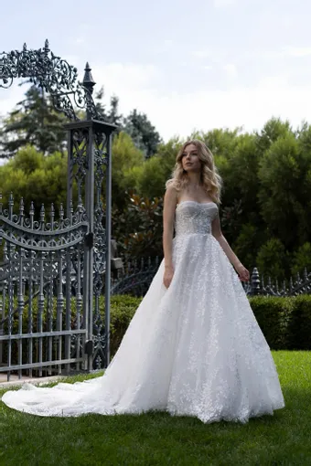 Verdin Bridal Couture Style #Liana #0 default frontface vertical thumbnail