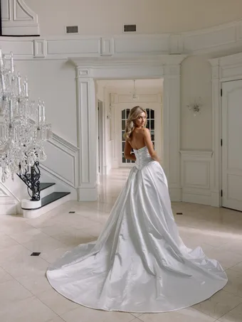 Verdin Bridal Couture Style #Adela #1 default backface vertical thumbnail