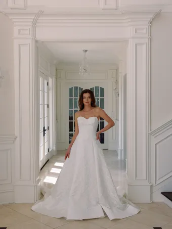 Verdin Bridal Couture Style #Daphne #0 default frontface vertical thumbnail