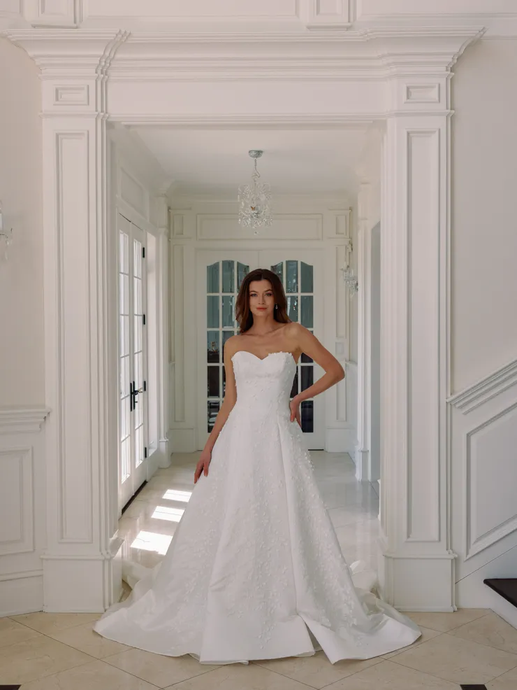 Verdin Bridal Couture Daphne Default Image