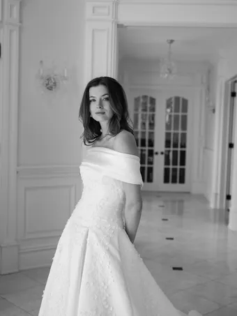 Verdin Bridal Couture Style #Daphne #7 frontface vertical cropped thumbnail