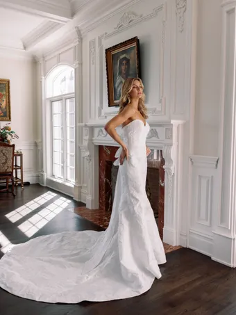 Verdin Bridal Couture Style #Giselle #1 frontface vertical thumbnail