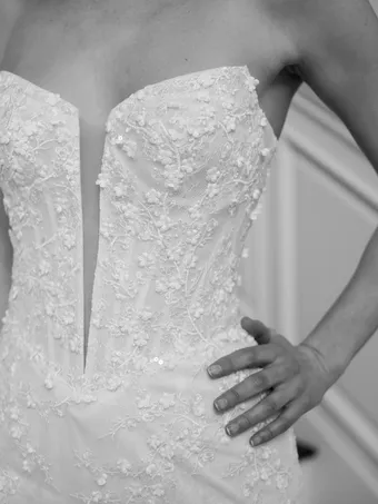 Verdin Bridal Couture Style #Mollie #0 default frontface vertical cropped thumbnail