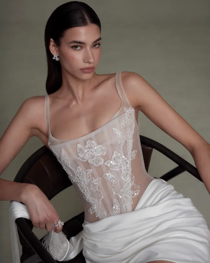 SenStudio Style #SE080 #2 frontface vertical cropped thumbnail