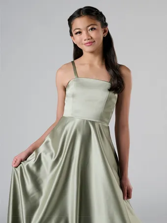 Christina Wu Celebration Style #32268 $2 frontface vertical cropped thumbnail
