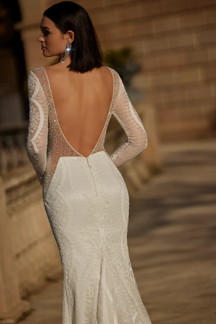 Veni Infantino Style #63121 #4 backface vertical cropped picture
