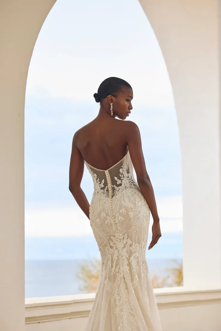 Veni Infantino Style #63126 #5 backface vertical cropped picture