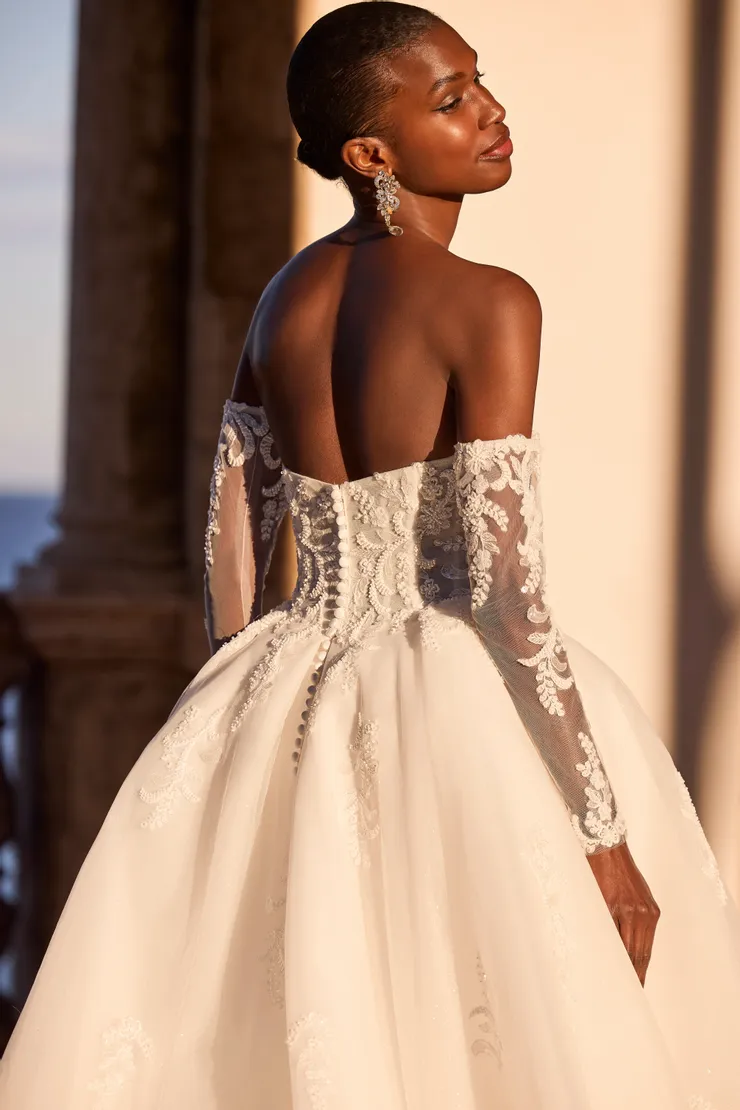 Veni Infantino Style #63133 #2 backface vertical cropped picture