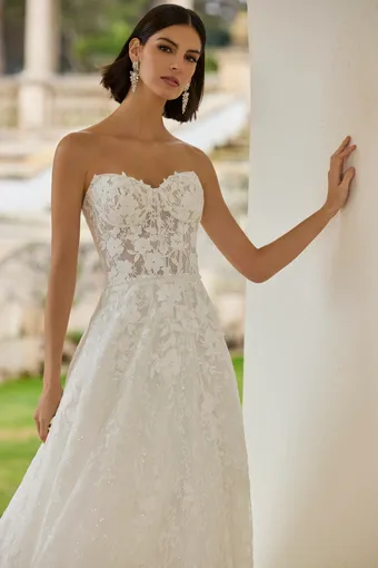 Veni Infantino Style #63152 #4 frontface vertical cropped thumbnail