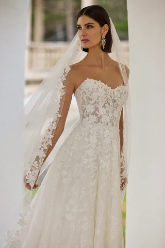 Veni Infantino Style #63152 #3 frontface vertical cropped thumbnail