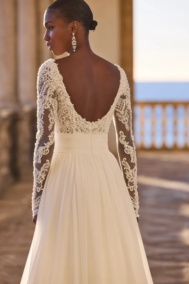 Veni Infantino Style #63158 #5 backface vertical cropped picture