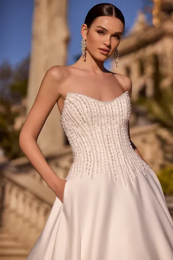 Veni Infantino Style #63162 #3 frontface vertical cropped thumbnail