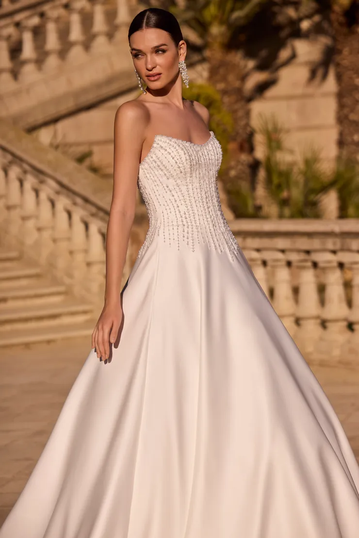 Veni Infantino Style #63162 #3 frontface vertical cropped picture