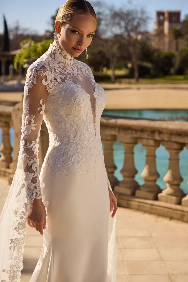 Veni Infantino Style #63168 #3 frontface vertical cropped picture
