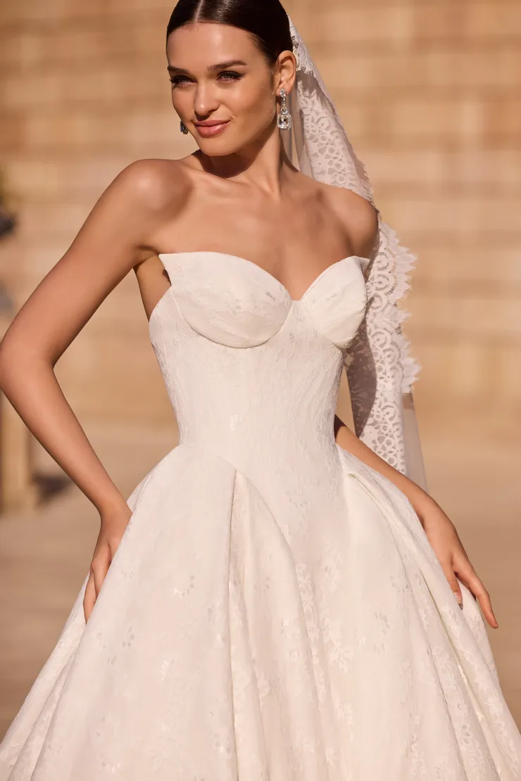 Veni Infantino Style #63191 #2 frontface vertical cropped picture