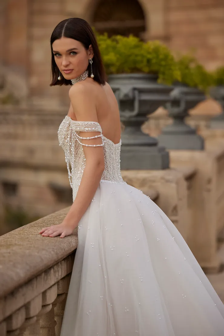 Veni Infantino Style #63195 #5 backface vertical cropped picture