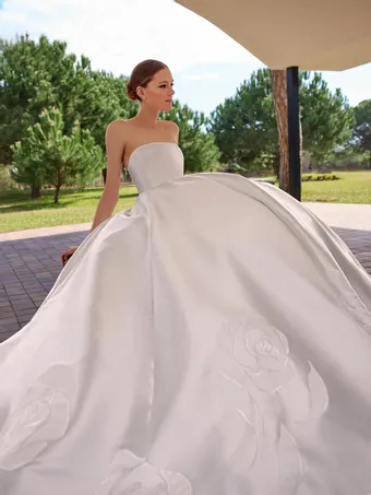Pronovias CARTHY #2 frontface vertical cropped thumbnail
