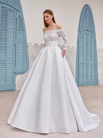 Pronovias MAJORY #0 default frontface vertical thumbnail