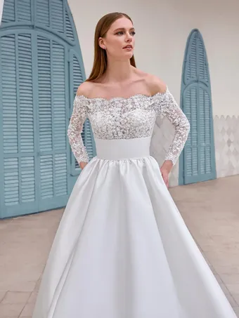 Pronovias MAJORY #2 frontface vertical cropped thumbnail